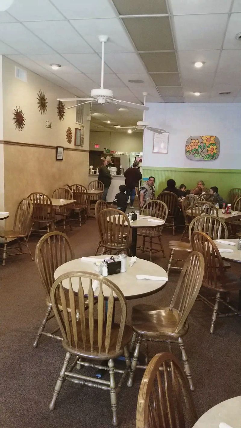 Service That Regulars Rave About Service That Regulars Rave About