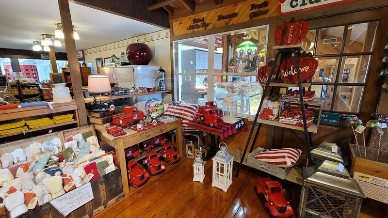 Shops Full Of Local Gifts Shops Full Of Local Gifts