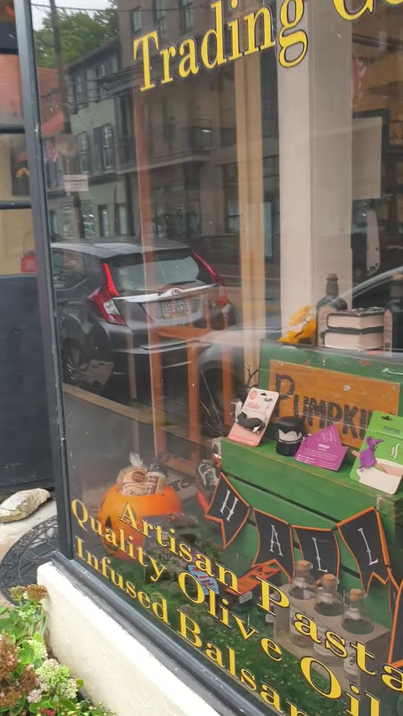 Shops That Reward the Curious Shops That Reward the Curious