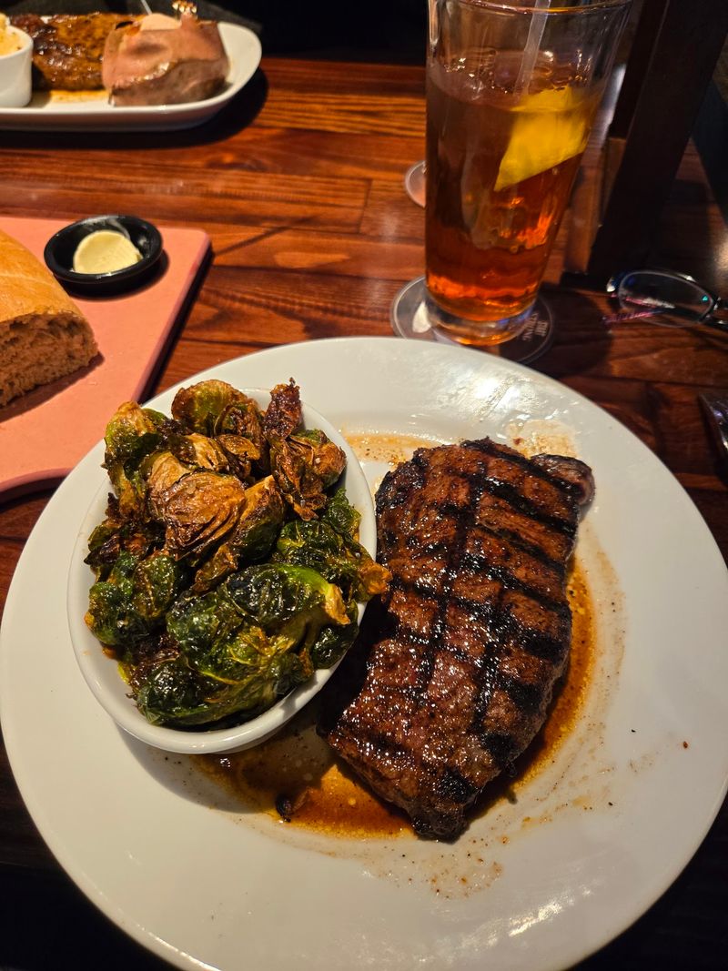 Simmons Steakhouse, Selma, North Carolina