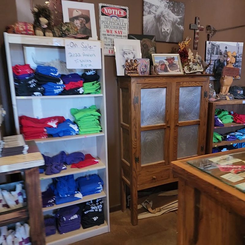Small-Town Warmth From the Owners
