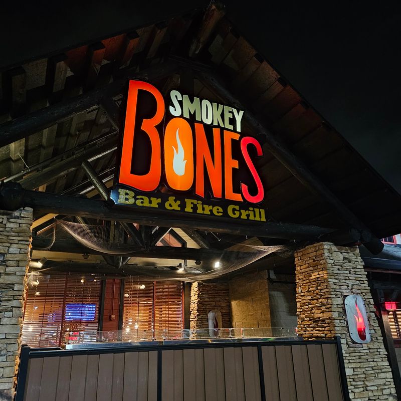 Smokey Bones, Dayton, Ohio