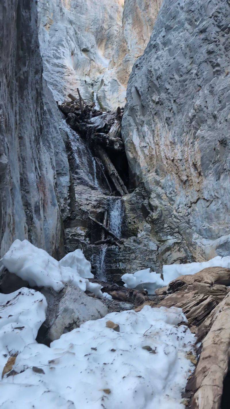 Snow Patches and the Cool Escape