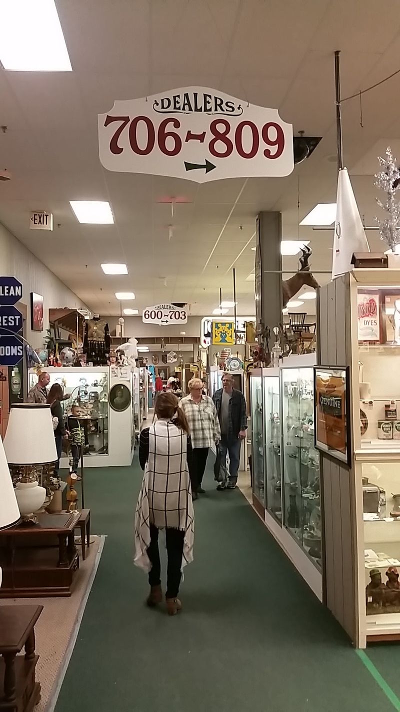 Springfield Antique Center, Springfield, Ohio
