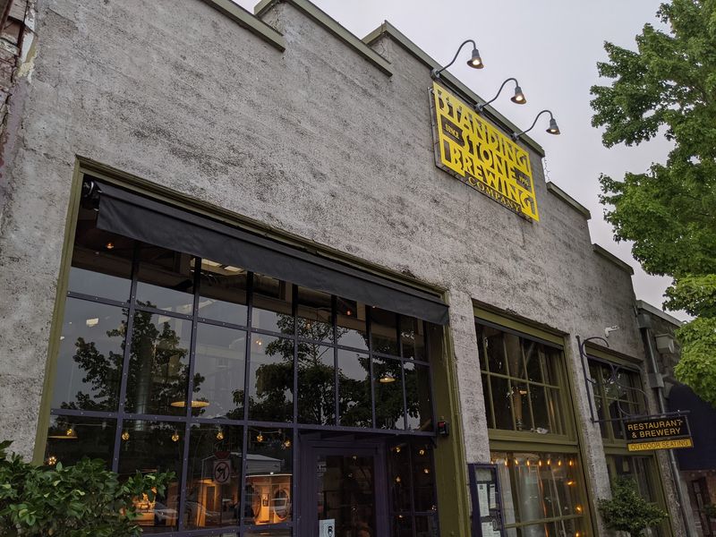 Steps From Lithia Park and Downtown