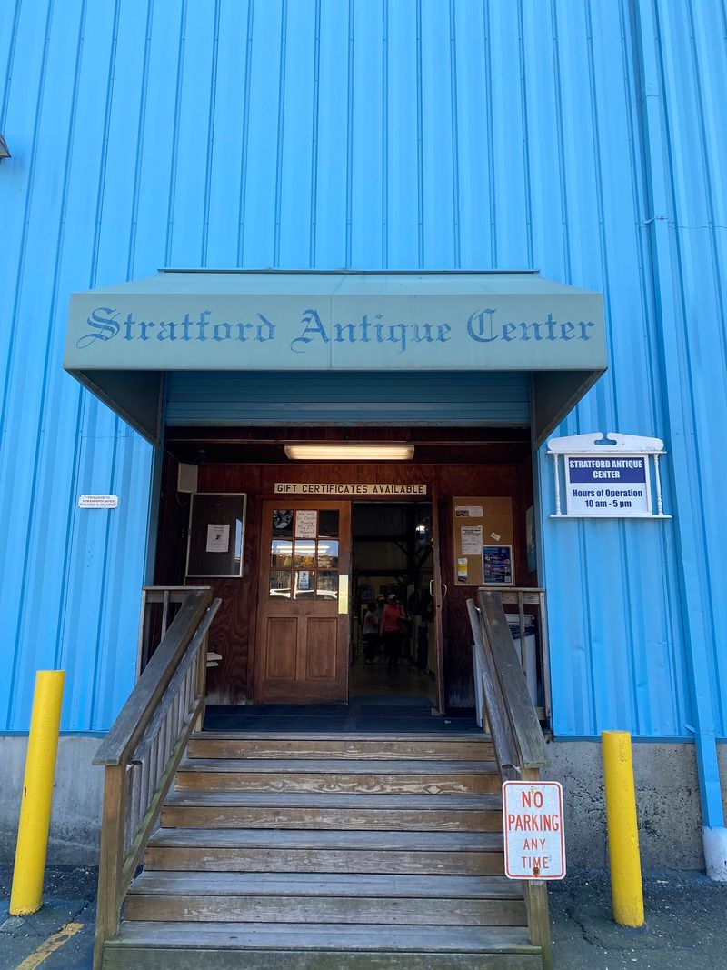 Stratford Antique Center, Stratford, Connecticut Stratford Antique Center, Stratford, Connecticut