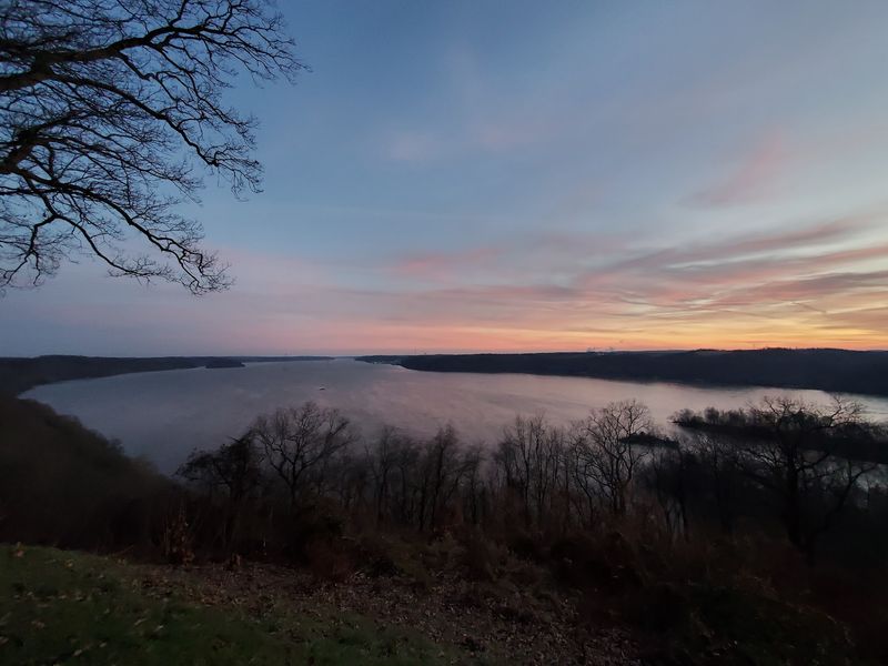 Stunning Sunset Views Over the Susquehanna River Stunning Sunset Views Over the Susquehanna River