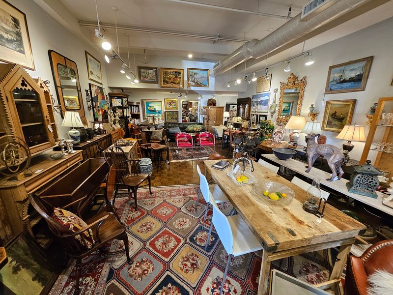 Summerland Antique Collective, Summerland Summerland Antique Collective, Summerland