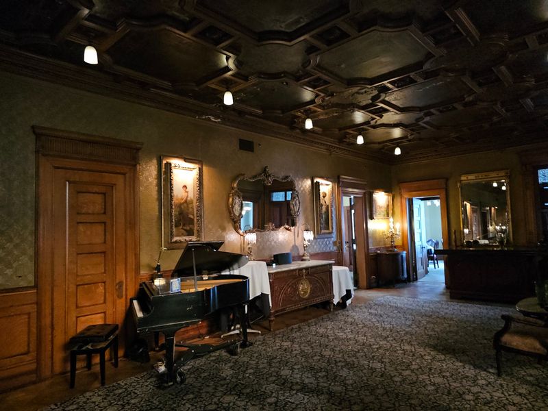 Sunday Brunch and the Complimentary House Tour