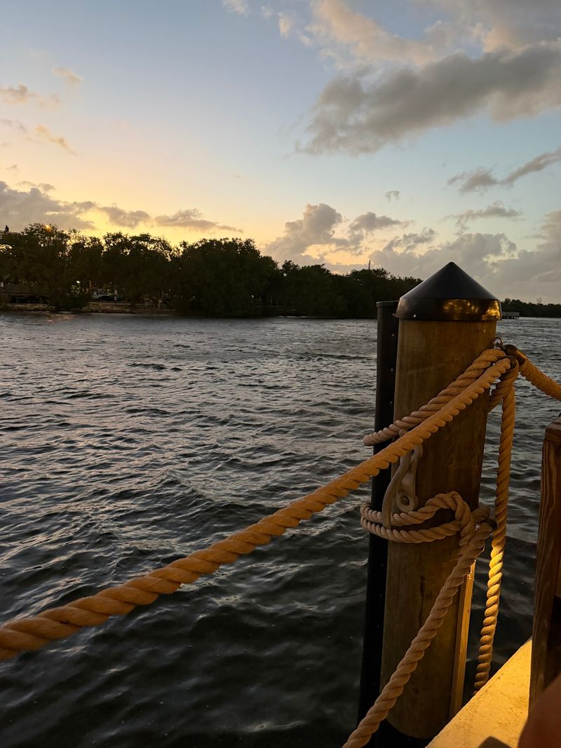 Sunset Seats Right On The Intracoastal