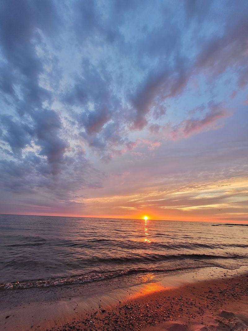 Sunsets and Stargazing From the Shore Sunsets and Stargazing From the Shore