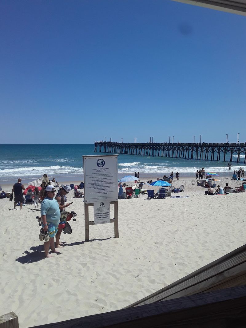 Surf City's Local Seafood Restaurants Surf City's Local Seafood Restaurants