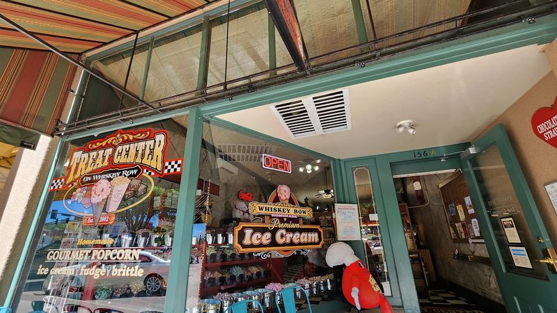 Sweet Shoppe at Prescott's Courthouse Plaza, Prescott