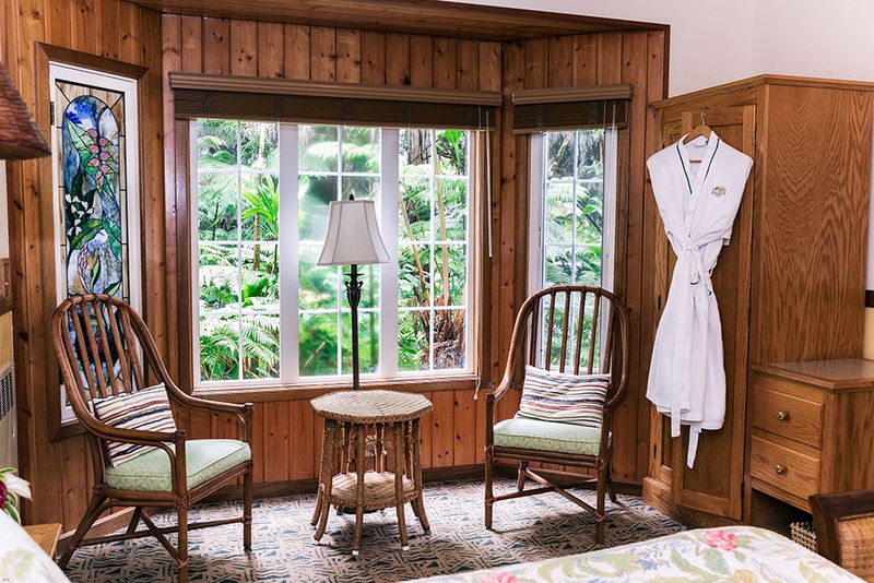 TV-Free Rooms Built for Actual Rest