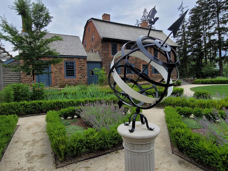 Talks and Special Lectures on Colonial History