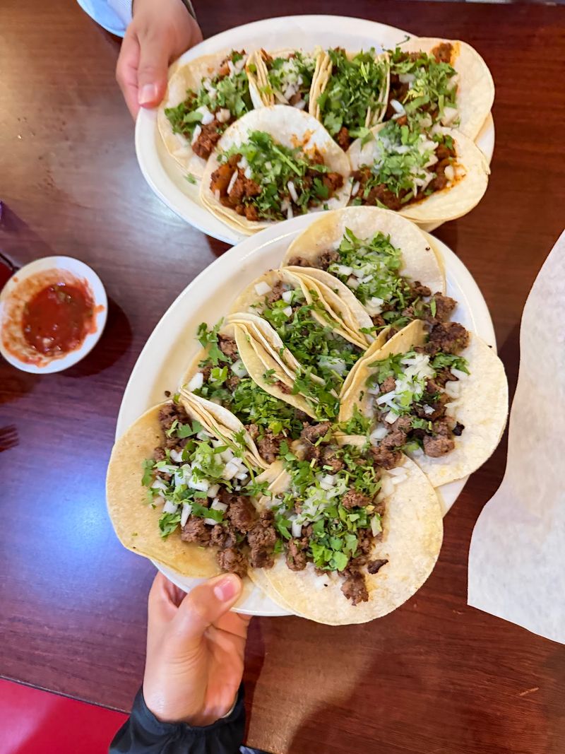 Taqueria y Tienda La Herradura, Hood River, Oregon