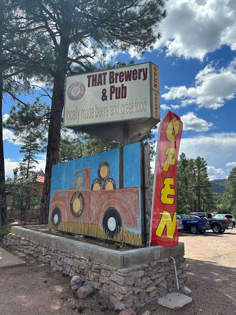 That Brewery and Pub, Pine