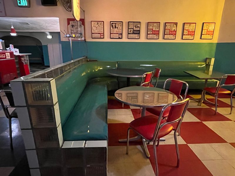 The 1950s Vibe That Never Left