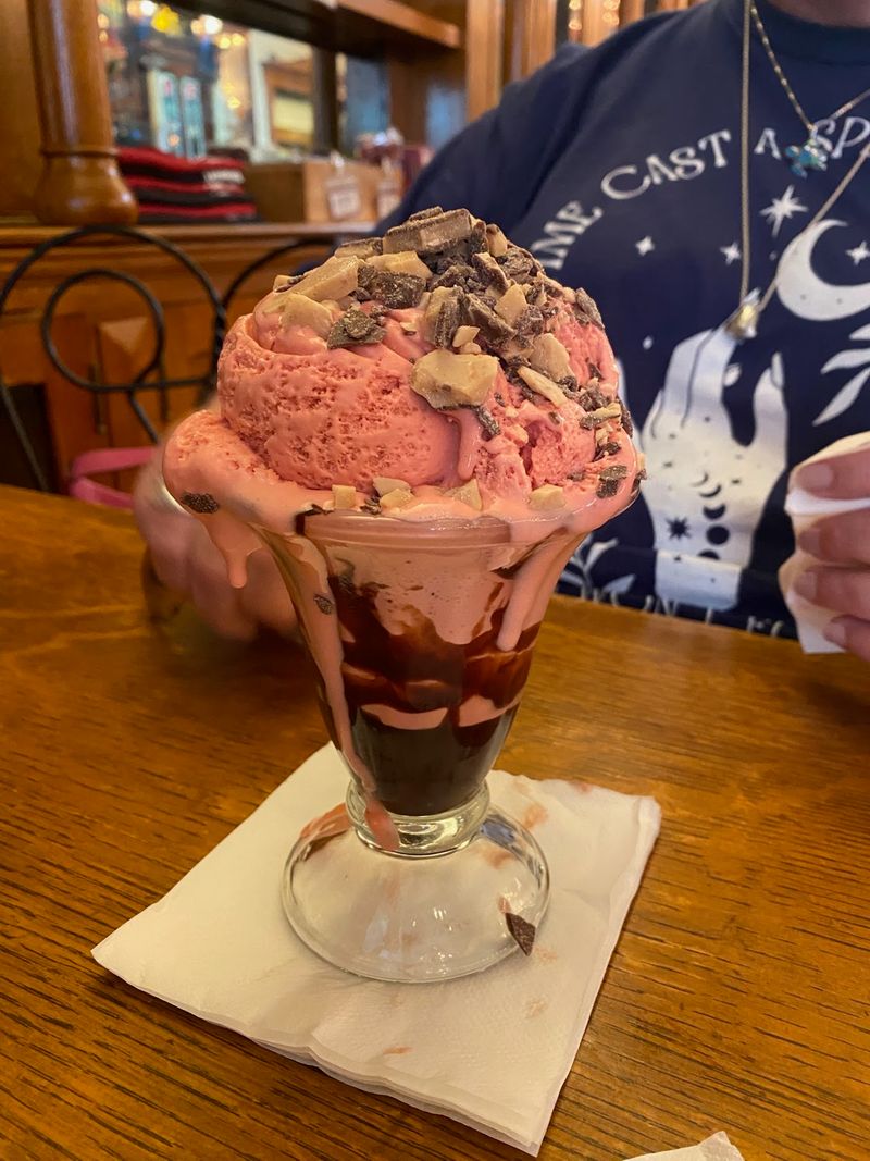 The Big Z Sundae Is a Must-Try Challenge The Big Z Sundae Is a Must-Try Challenge