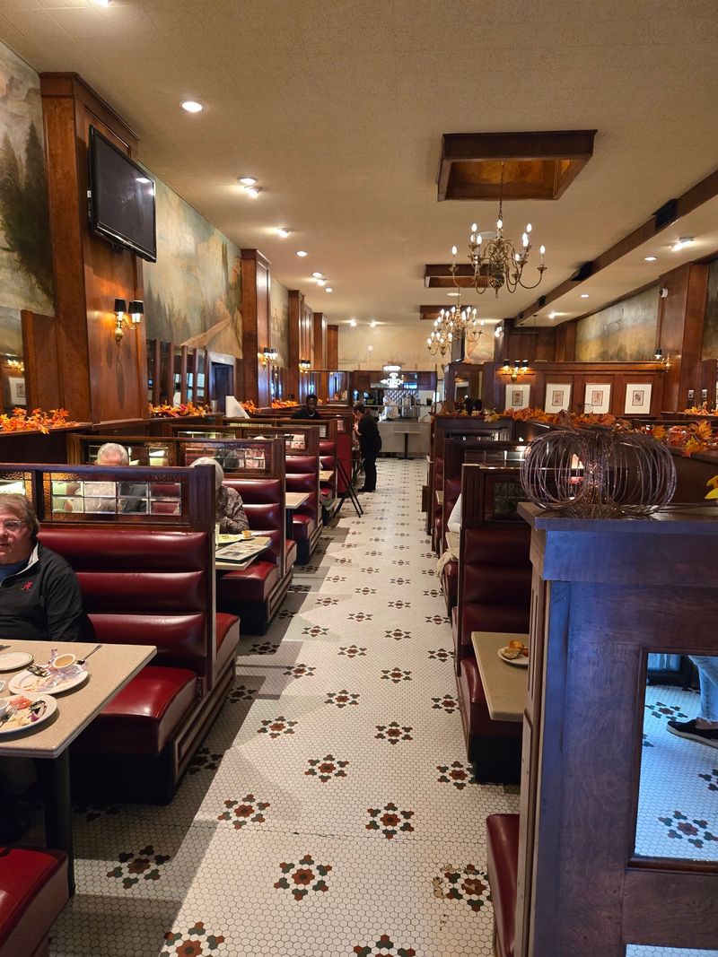 The Bright Star, Bessemer, Alabama