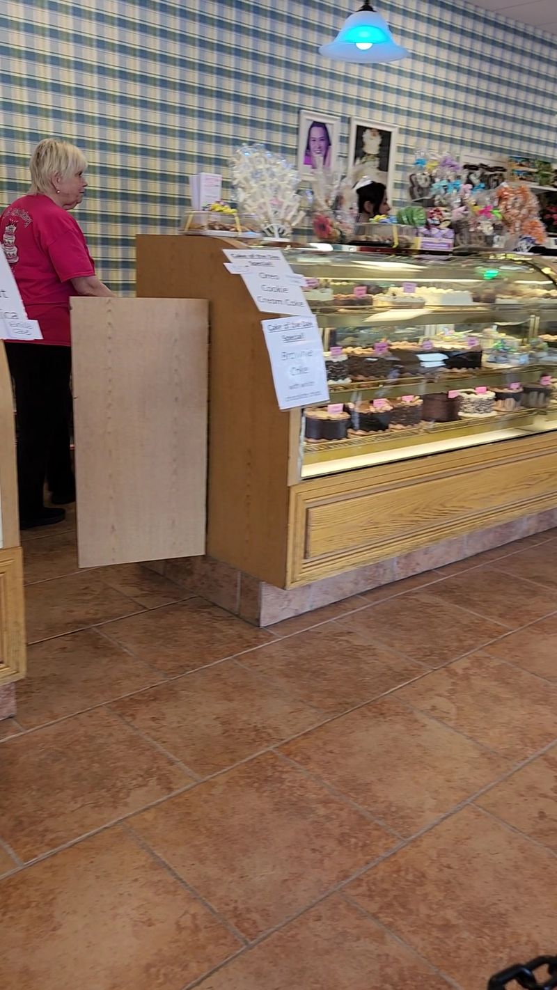 The Busy Counter And The People Behind It