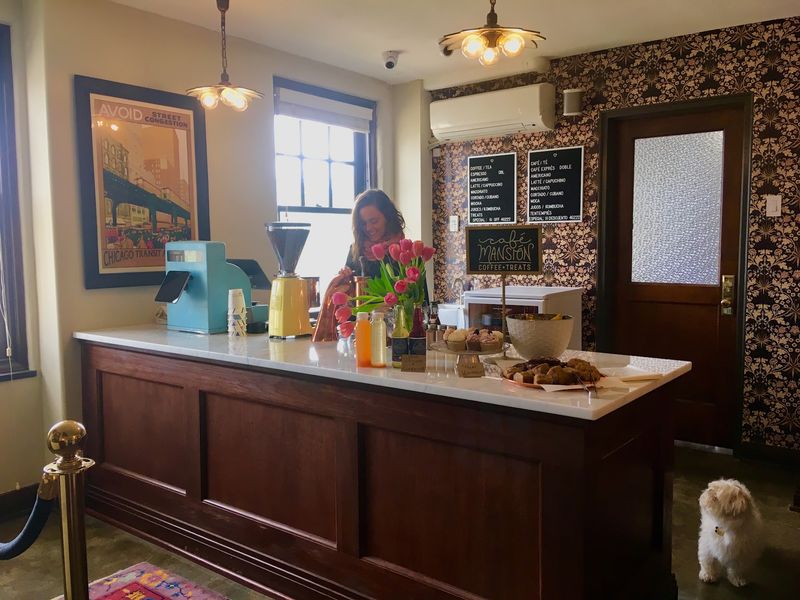 The Cafe That Everyone Notices The Cafe That Everyone Notices