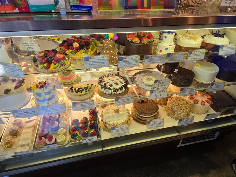 The Cake Case That Steals The Show