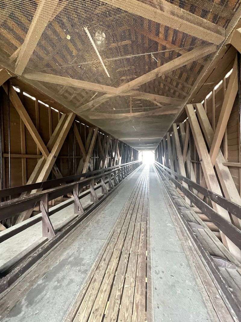 The Classic Howe Truss Design