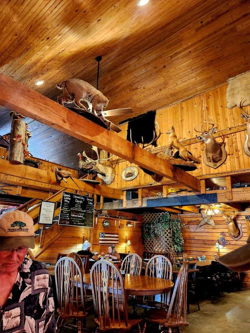 The Cozy Country Feel Inside