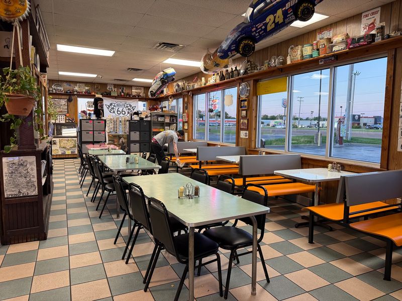 The Cozy Dog Drive In, Springfield