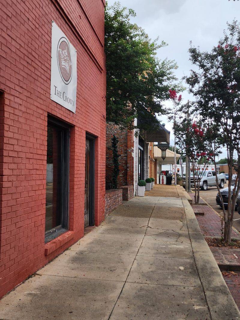 The Crown Restaurant, Indianola