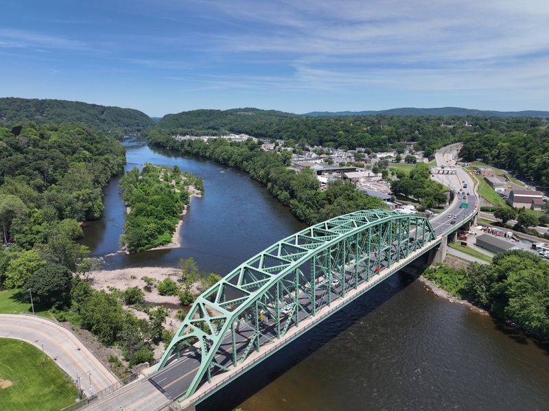 The Easton Bridge Connection to Pennsylvania The Easton Bridge Connection to Pennsylvania