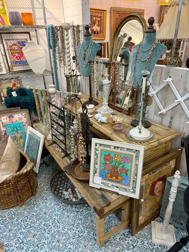 The Eclectic Mix of Antiques, Jewelry, and Curiosities The Eclectic Mix of Antiques, Jewelry, and Curiosities
