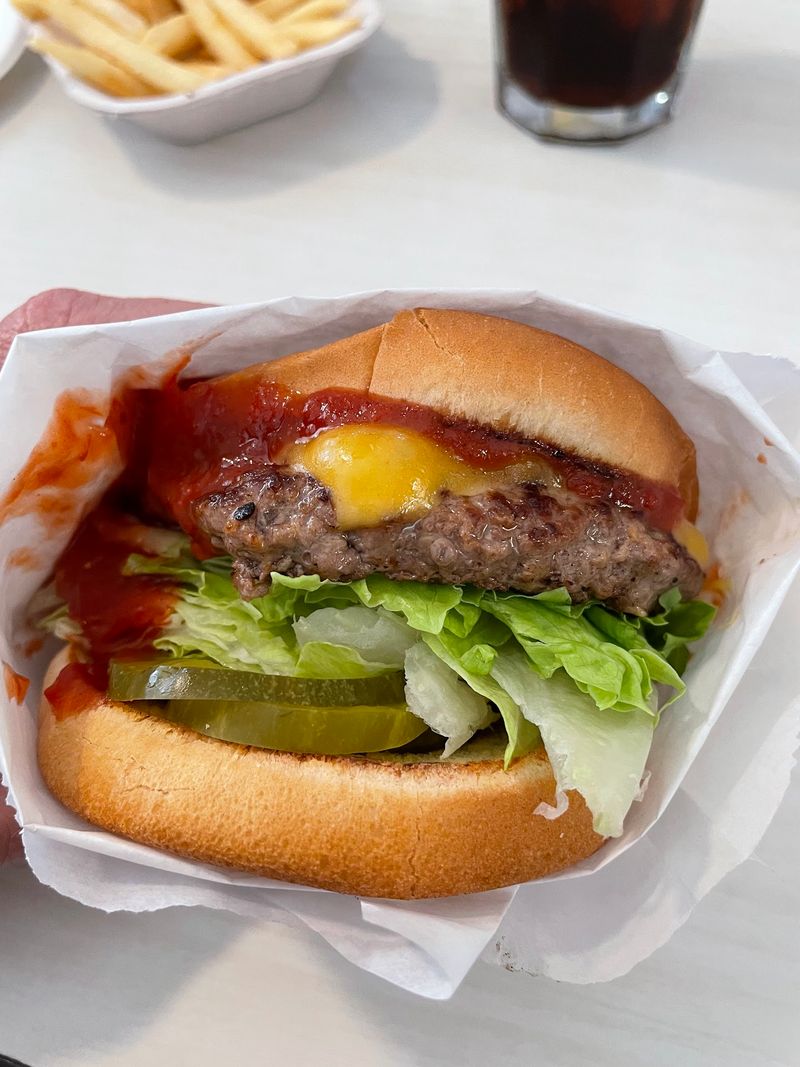 The Famous Hickory Burger Everyone Talks About The Famous Hickory Burger Everyone Talks About