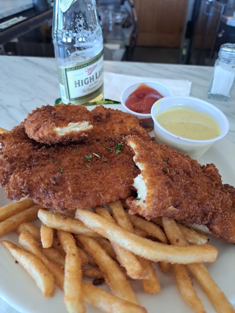 The Fish Fry That People Drive Hours to Revisit