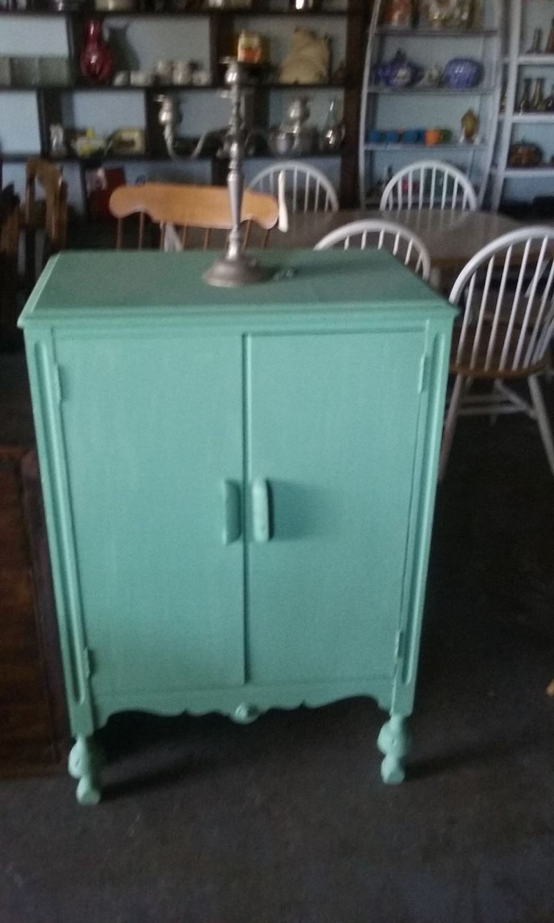 The Furniture Zone With Serious Elbow Room