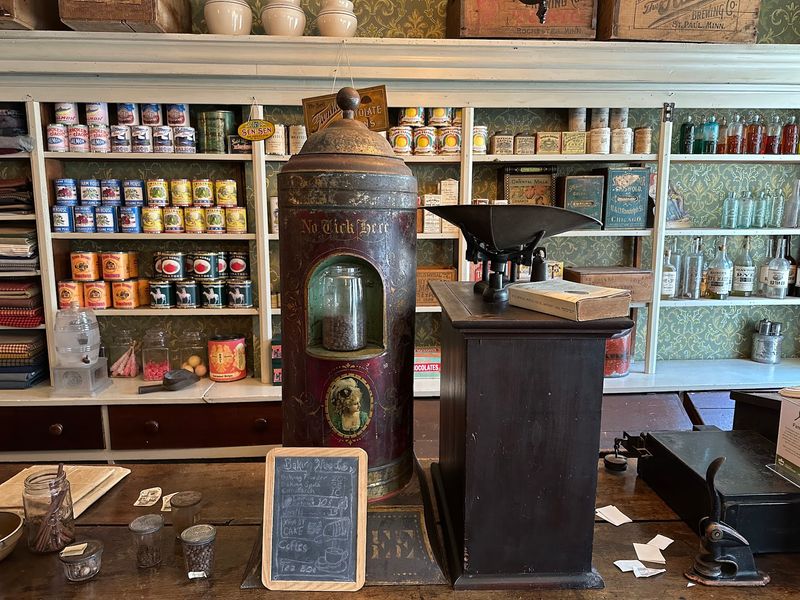 The Gift Shop and Little Extras
