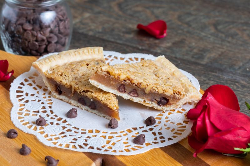 The Golden Pecan Pie Everyone Talks About