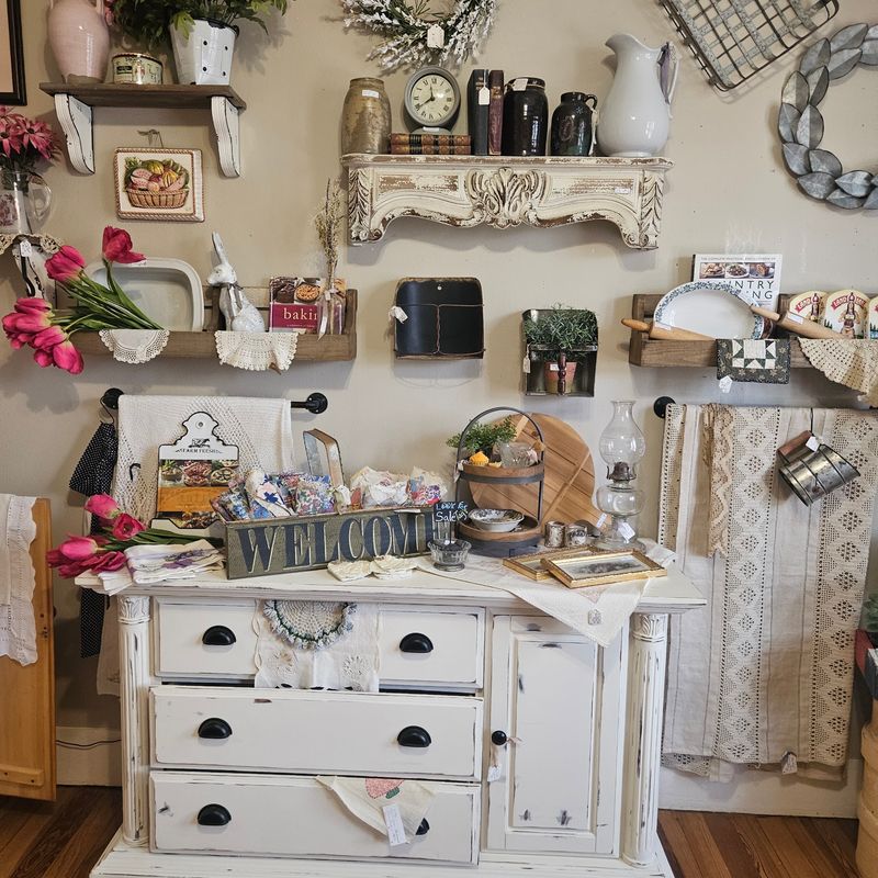 The Grandma's Kitchen Atmosphere