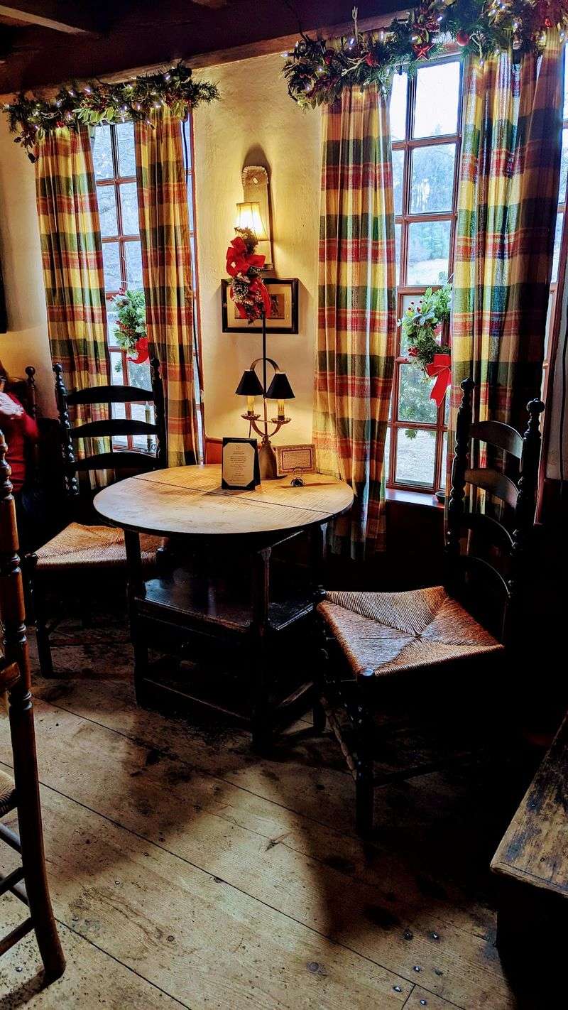 The Historic Bar and Its Old-Time Beverages