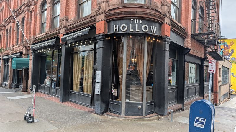 The Hollow Bistro & Brew, Albany area