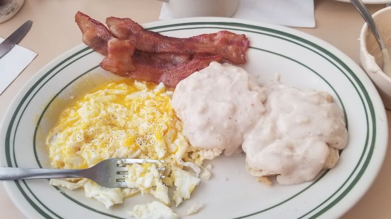 The Homemade-Style Gravy That Built a Following The Homemade-Style Gravy That Built a Following