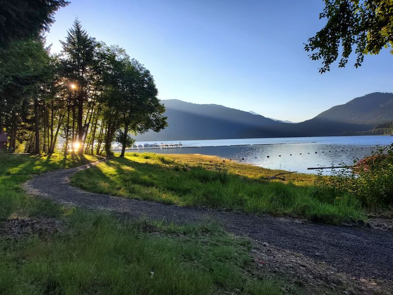 The Lakeside Park Hiding Along Highway 22