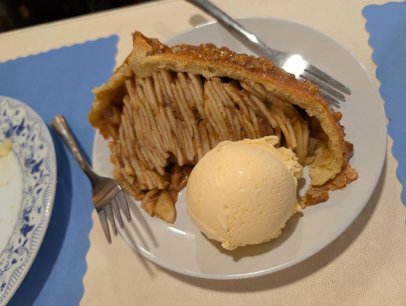 The Levee High Apple Pie Everyone Talks About