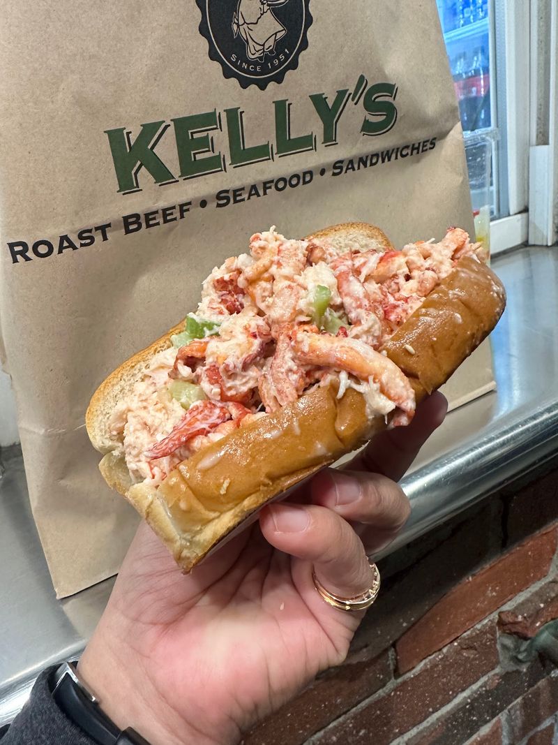 The Lobster Roll and Its Loyal Following