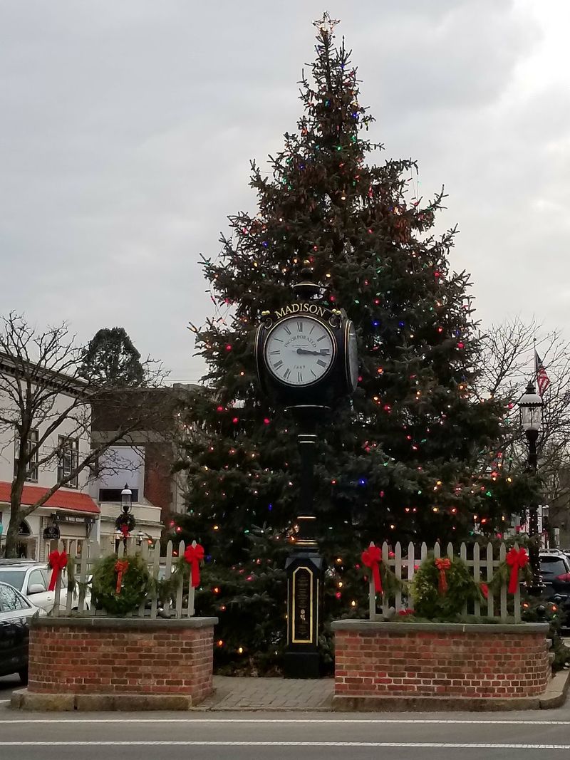 The Morgan County Courthouse As Town Anchor