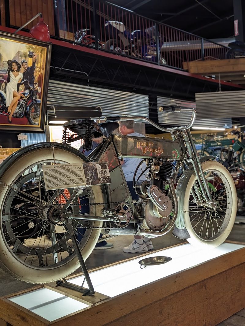 The Mysterious 1916 Traub Motorcycle