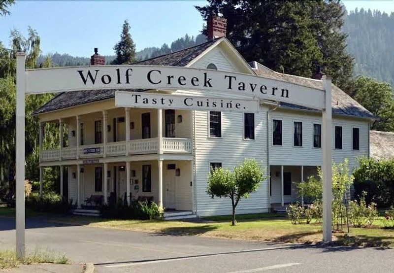 The Original Roadhouse, Wolf Creek, Oregon
