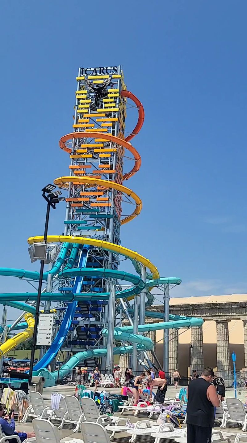 The Outdoor Water Park: A World of Splashing Fun The Outdoor Water Park: A World of Splashing Fun