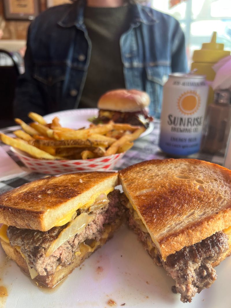 The Patty Melt That Deserves Its Own Fan Club The Patty Melt That Deserves Its Own Fan Club
